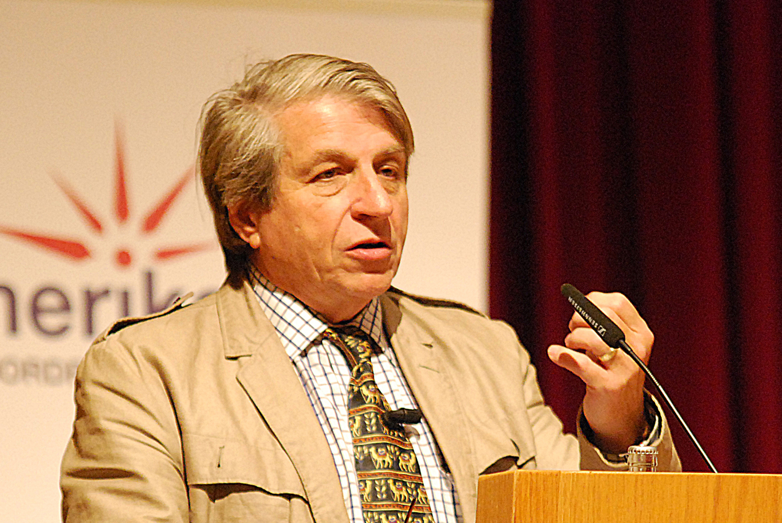 Benjamin_R_Barber_in_2010